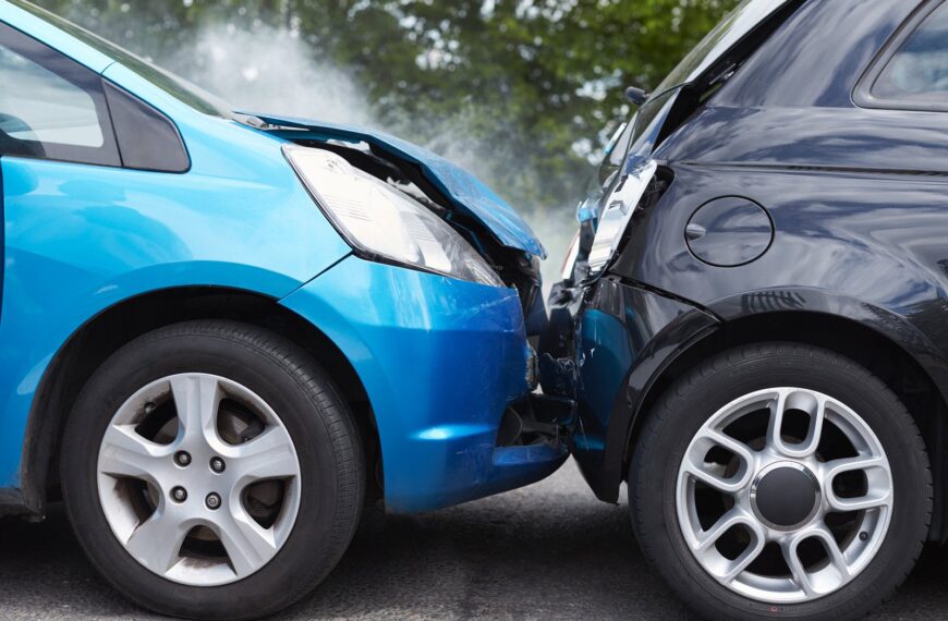 Co zrobić w przypadku stłuczki?