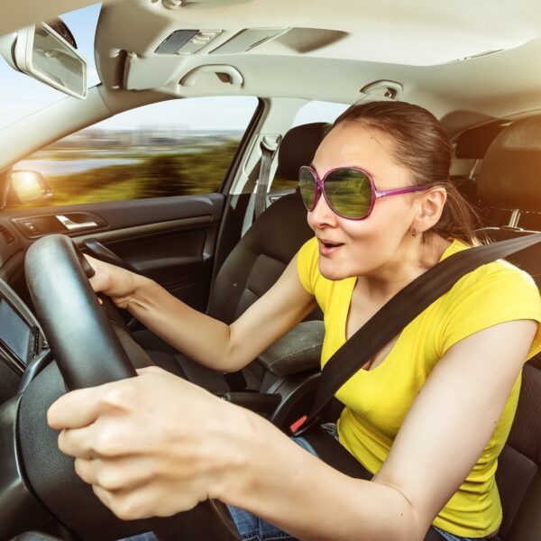 Pierwszy samochód – jaki wybrać? Poradnik dla początkujących.