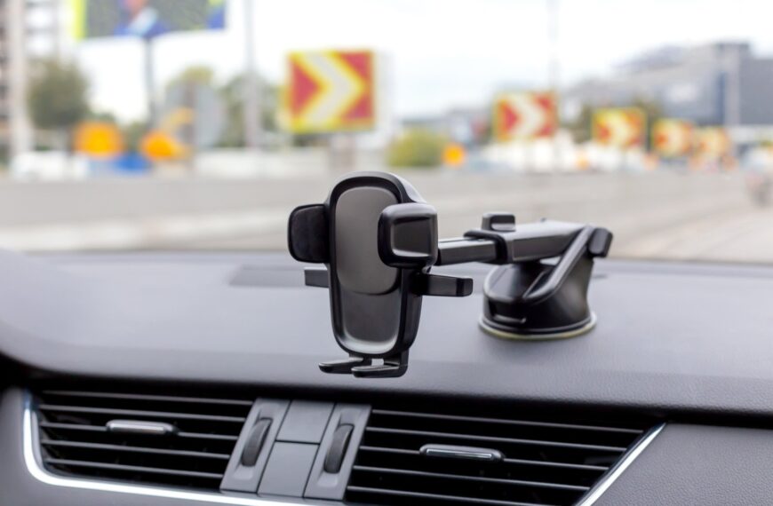 Nietypowe zastosowania samochodowych gadżetów – jak usprawnić codzienną jazdę?