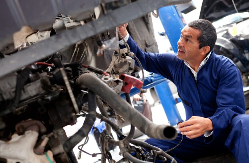 Jak rozpoznać i naprawić problemy z zawieszeniem w samochodzie?