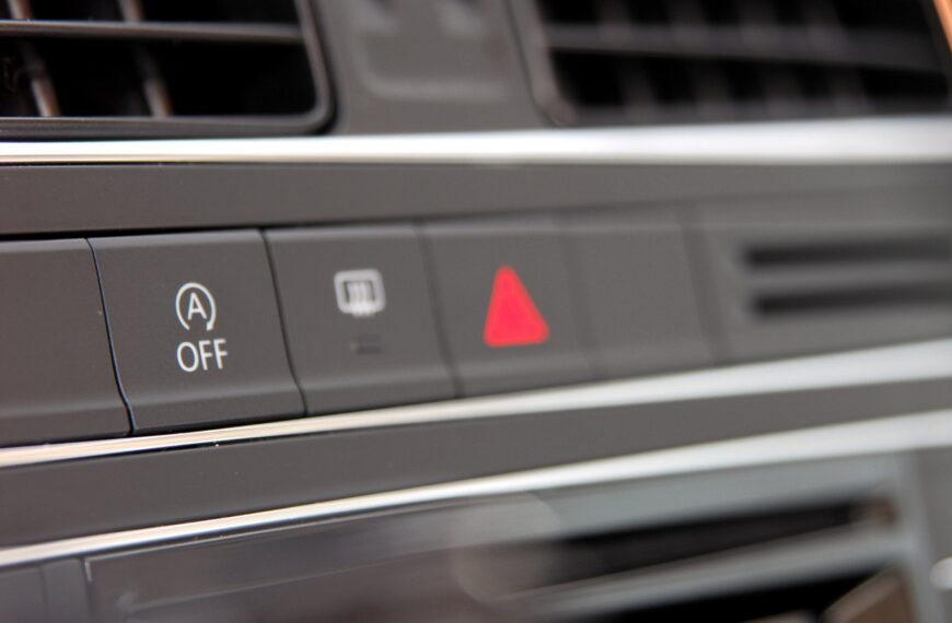 Jak działa system Start-Stop w samochodach i czy warto go używać na co dzień?