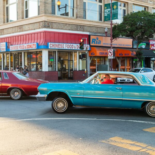 Powietrzne i hydrauliczne zawieszenie – porównanie i który rodzaj wybrać do swojego auta.