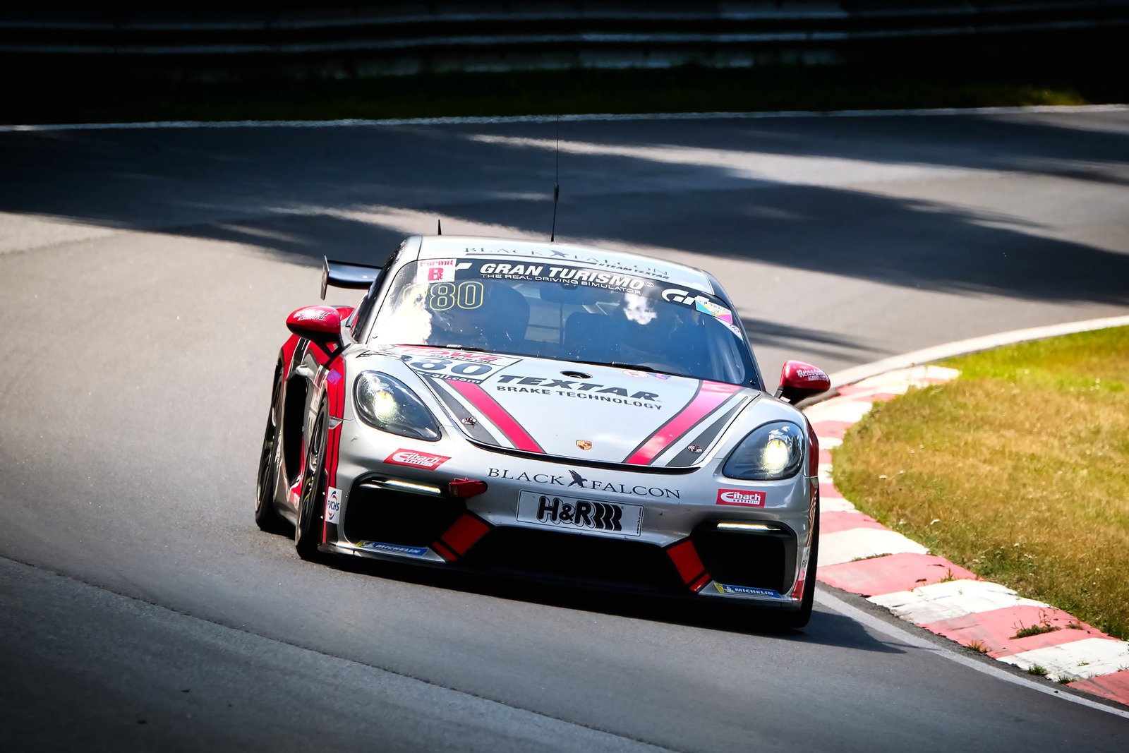 Historia motosportu w Polsce – największe sukcesy i postacie.