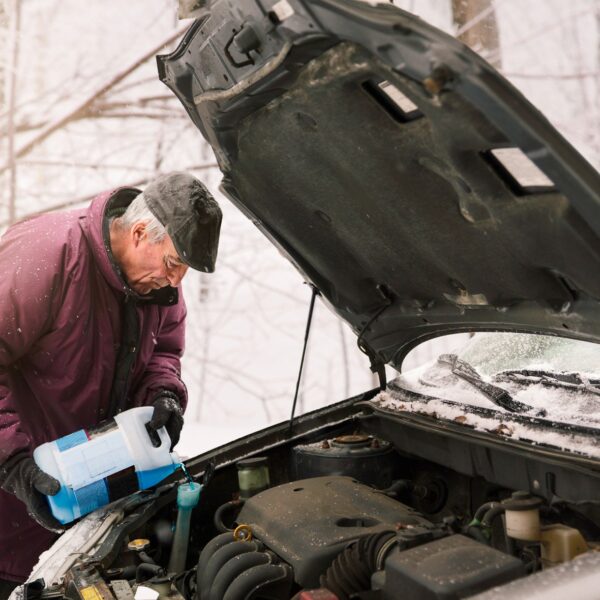 Jak efektywnie przygotować samochód do zimy – poradnik krok po kroku.