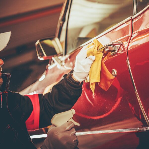 Podstawy samodzielnej renowacji samochodu – od planowania do realizacji.